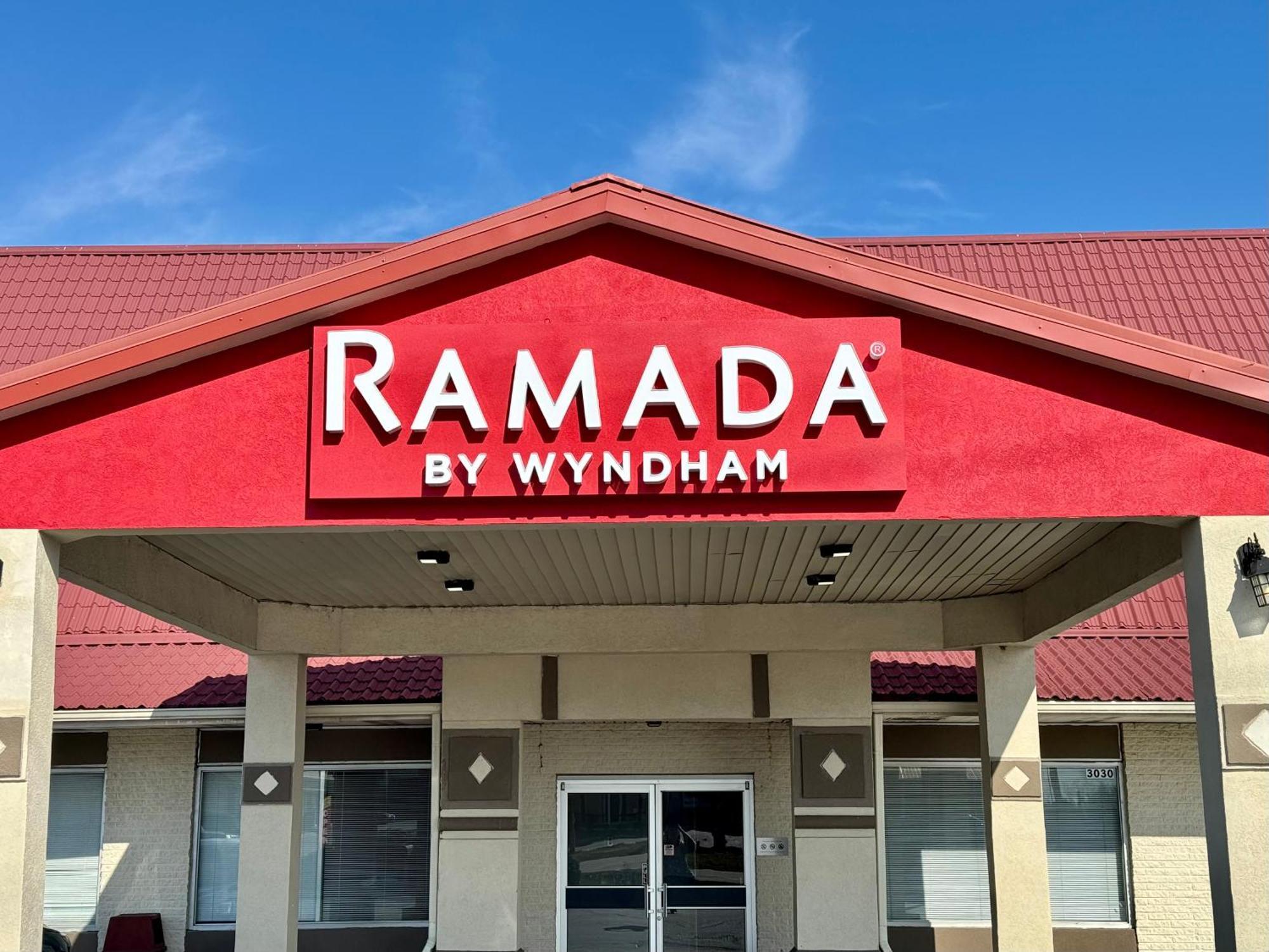 Ramada By Wyndham Lumberton Ξενοδοχείο Εξωτερικό φωτογραφία